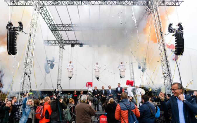 Air Percussion Show an der Eröffnungsfeier.