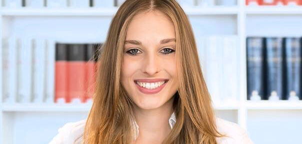 Aurelia Nick, MME Portrait von Aurelia Nick