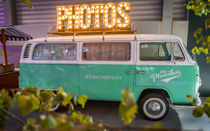 Mitarbeiterfest 25-Jahr-Jubiläum Swica Photo-Bus, alter VW-Bus