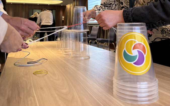 Teambuilding Ein Teambuildingspiel mit Branding.