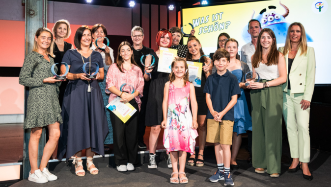 Internationaler Raiffeisen-Jugendwettbewerb Alle Gewinnerinnen und Gewinner des internationalen Raiffeisen-Jugendwettbewerb