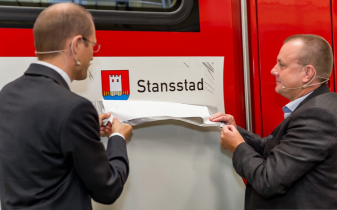 Tag der offenen Tür - zb Zentralbahn AG Taufe eines Triebzugs auf den Namen der Standortgemeinde Stansstad.