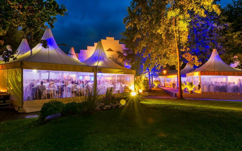 Zelte im Truvag-Jubiläumsdorf am Sempachersee