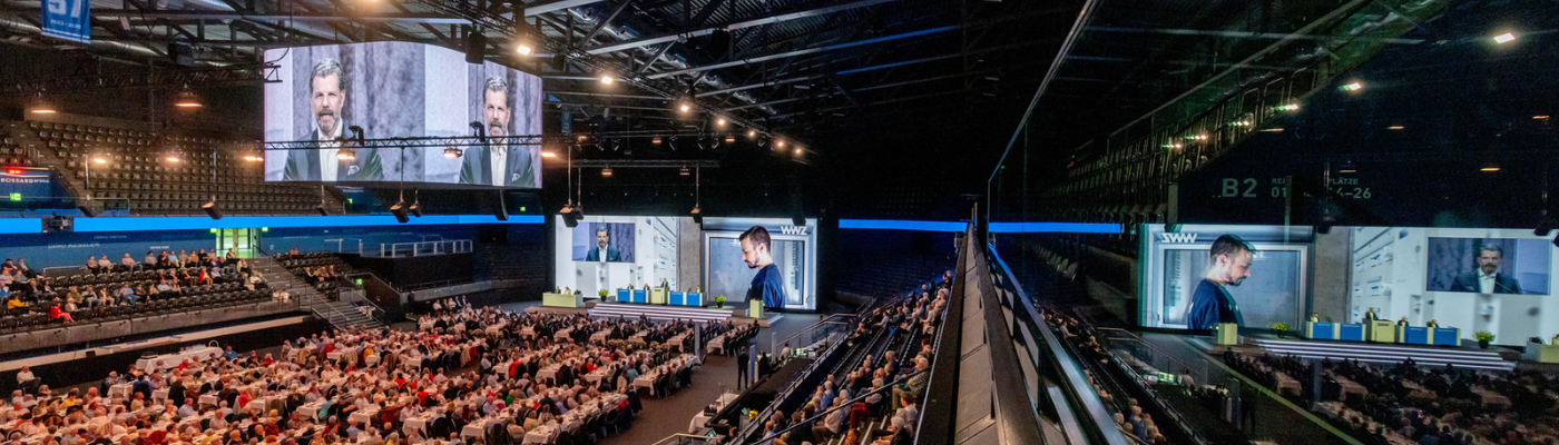 Generalversammlung von WWZ AG in der Arena Podium an der GV von WWZ  AG in der Bossard Arena.