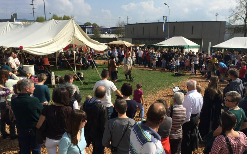 Jubiläumsfeier 600 Jahre Hünenberg Ein imposantes mittelalterliches Schauspiel an der offiziellen Feier.