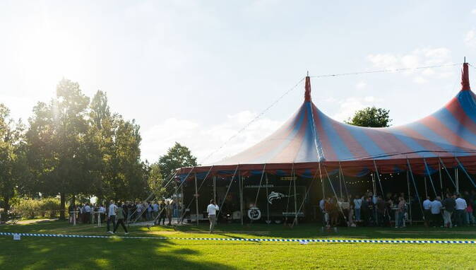 Mitarbeiterfest ZGKB Zirkuszelt am Mitarbeiterfest der ZGKB.
