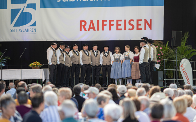 75-Jahr Jubiläum  Jodlerchor am Festival