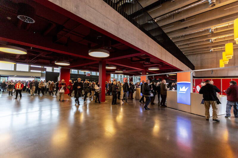 Emmi Generalversammlung Eingangsbereich in der Messe Luzern bei der GV der Emmi