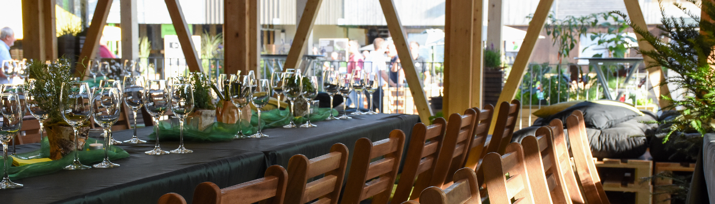 111 Jahre IWW - Jubiläum Jubiläumsanlass von Imprägnierwerk Willisau (IWW) zum Thema Holz und Wald, Galaabend in Holz-Quadrin