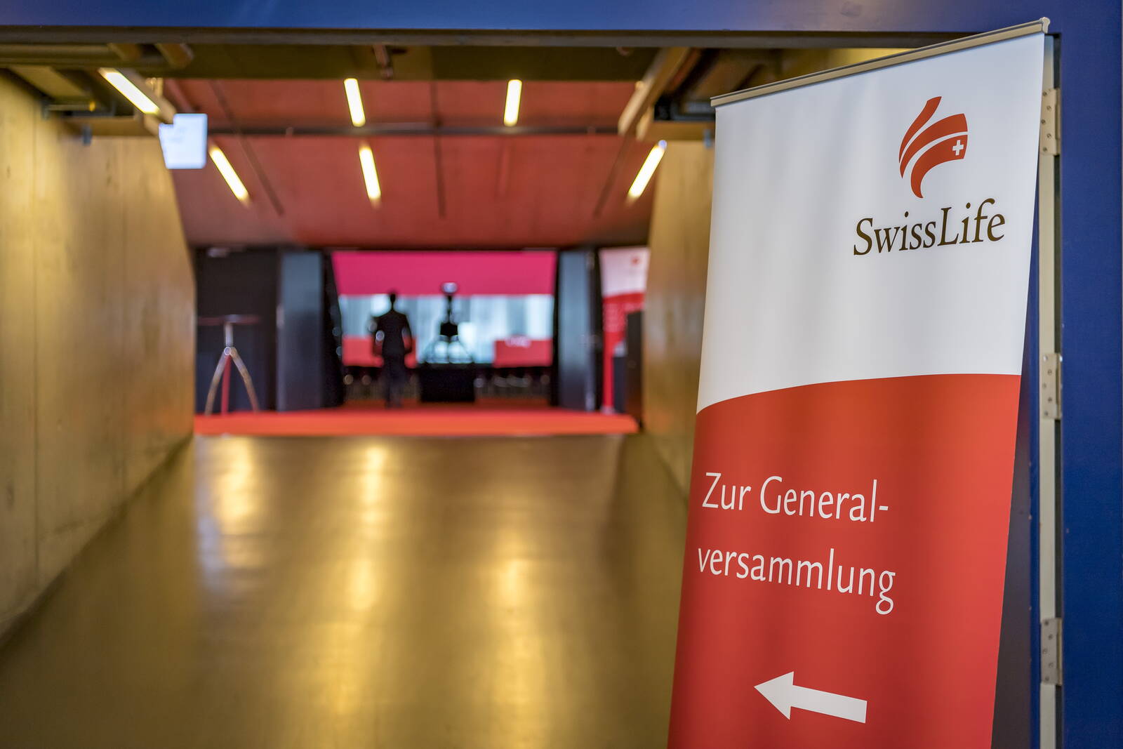 Generalversammlung der Zukunft Symbolbild: Banner einer Generalversammlung mit Pfeil